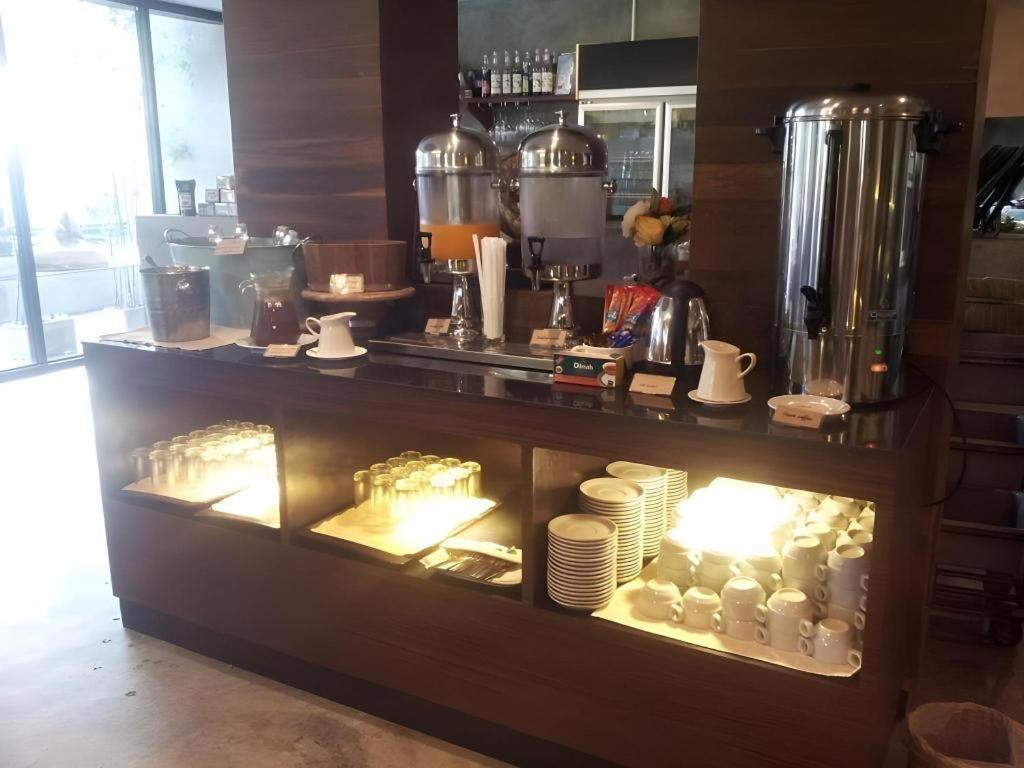 Klim Hotel Buri Ram Eksteriør billede